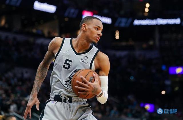 两场比赛的 两场比赛的