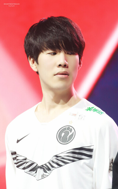 而据传切尔 而据传切尔